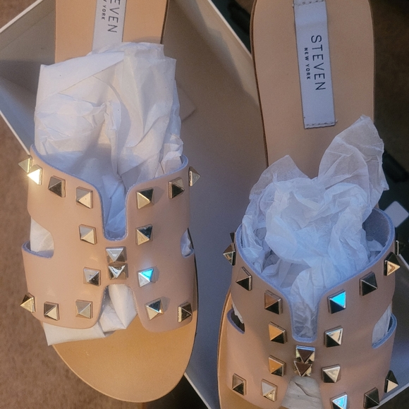 Grady-studded sandals - Picture 2 of 3